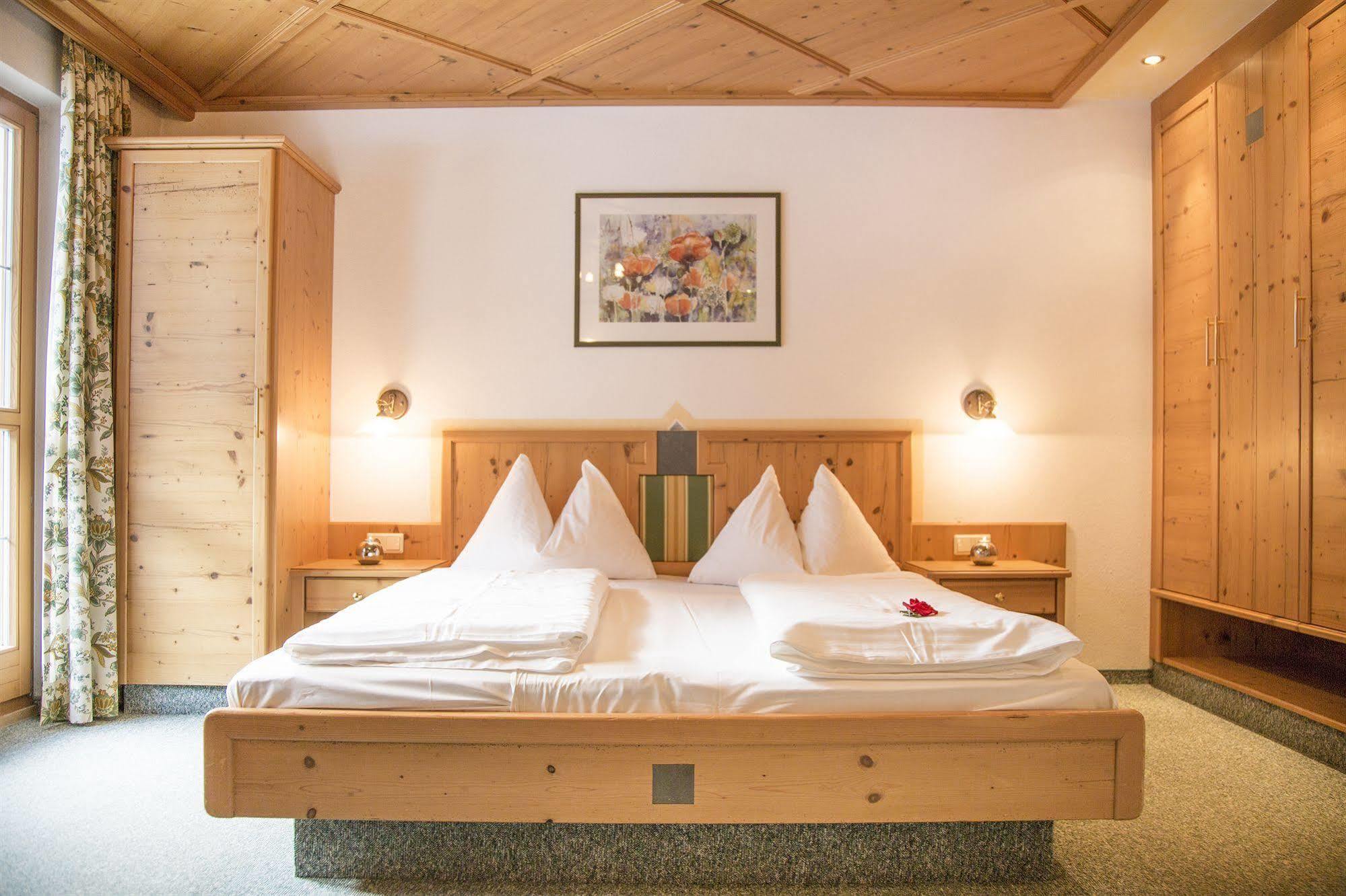 Fliana Arlberg Studios Sankt Anton am Arlberg Luaran gambar
