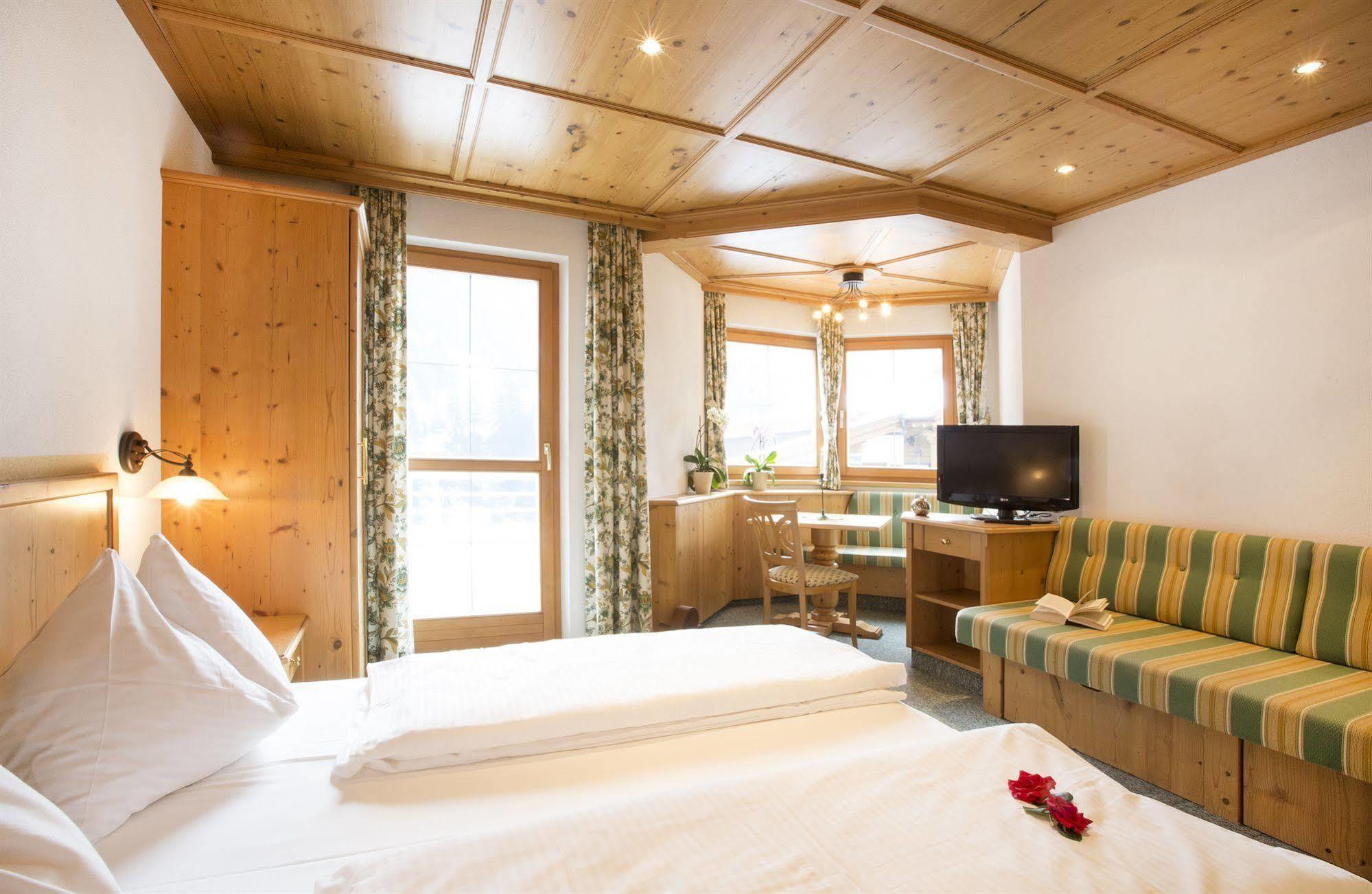Fliana Arlberg Studios Sankt Anton am Arlberg Luaran gambar